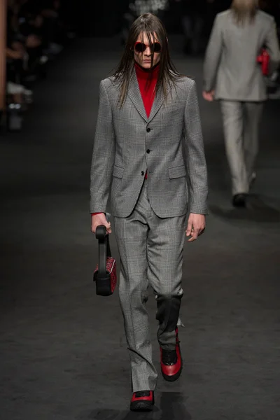 Look 20